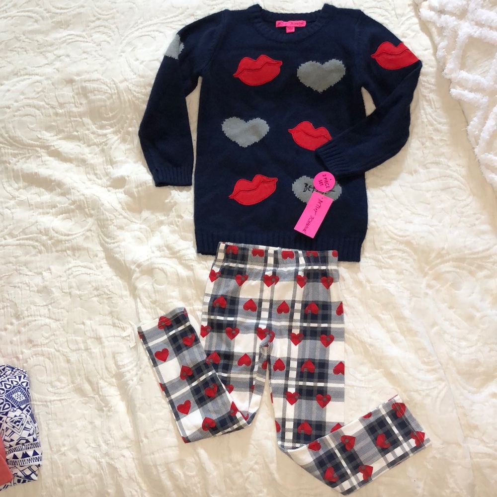 Girls 5T , Betsey Johnson 2 piece set. NWT